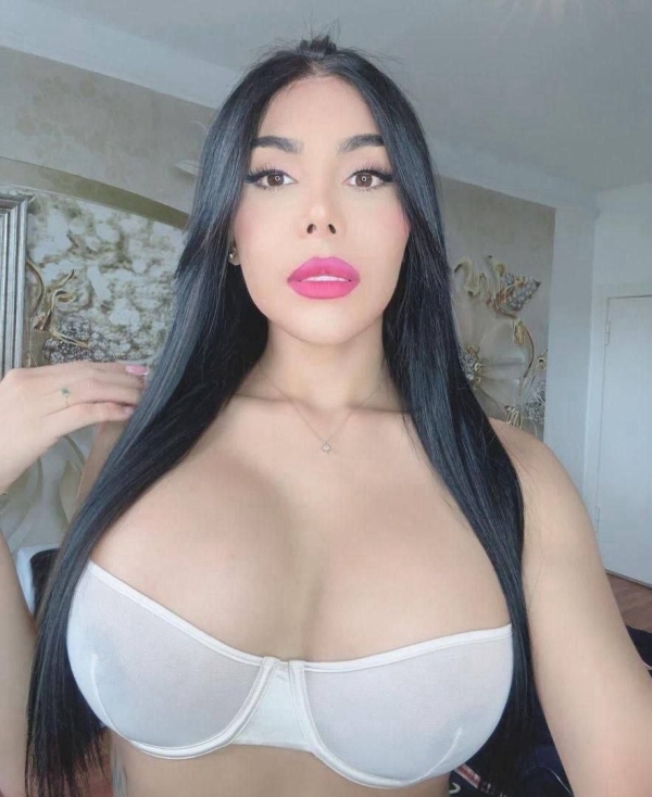 Транссексуалка Мари