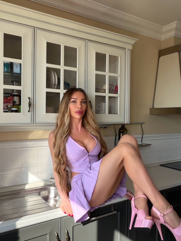 Транссексуалка Дарина