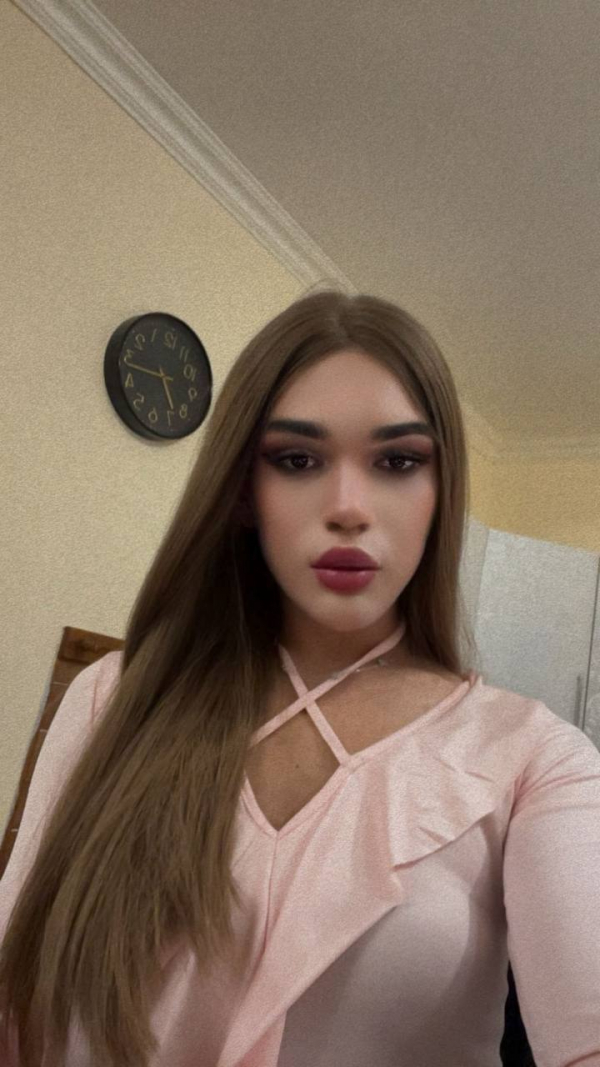 Транссексуалка Майя