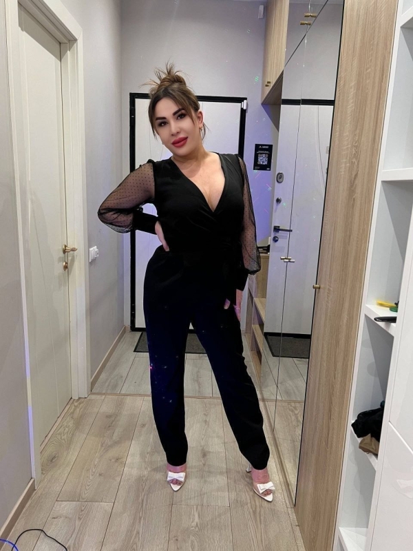 Транссексуалка Жанна