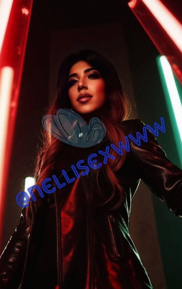 Транссексуалка НЕЛЛИ