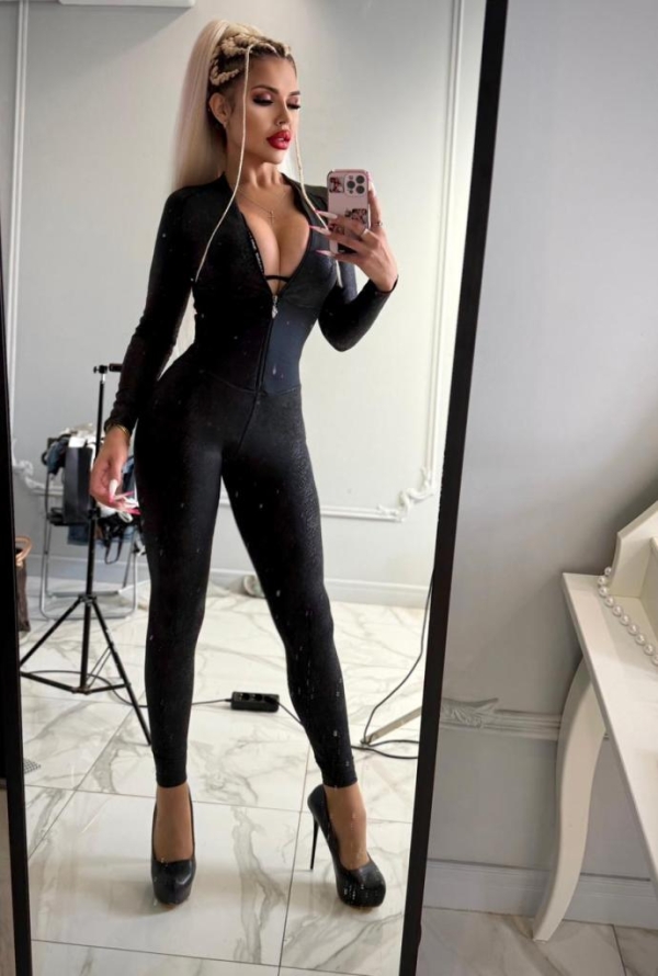 Транссексуалка Настенька