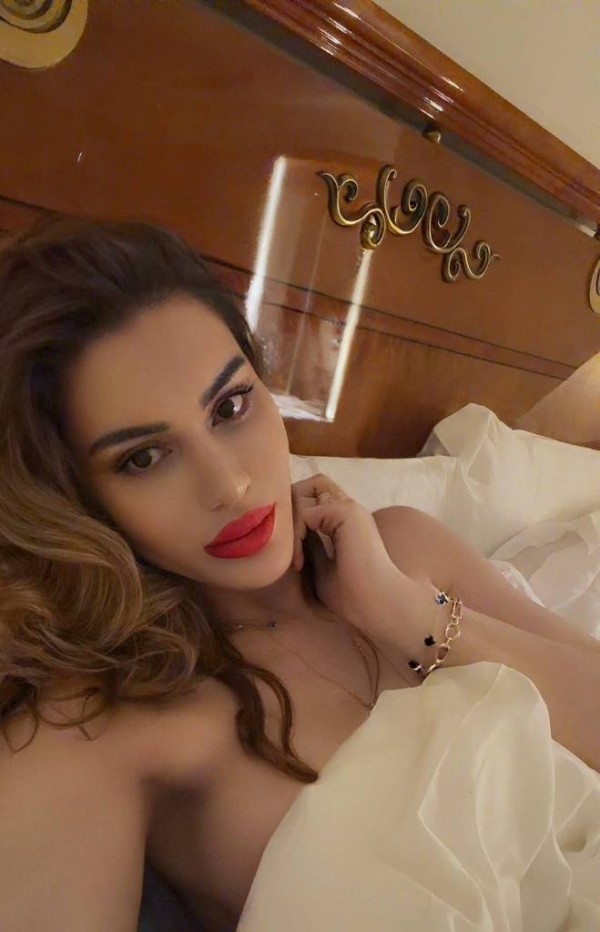 Транссексуалка Карина